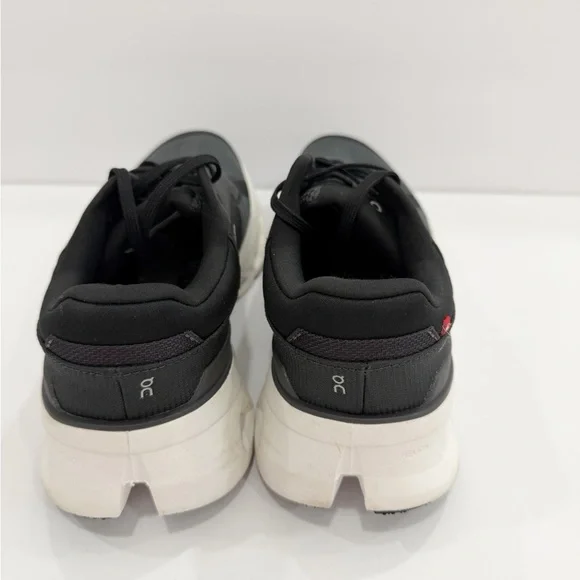 In Running Cloudrunner 2 Women’s Shoes - Missing insole - Picture 4 of 11